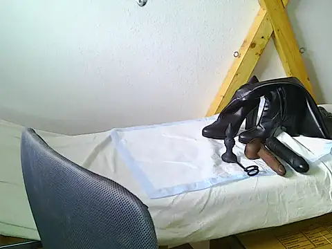 Snapshot of olga566 chatting on 22, 10, 2025 olga566 online show from 22, 10, 2025