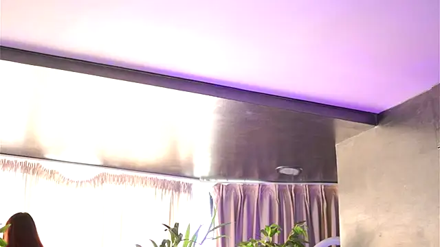 HotSkinnyX online show from 5, 10, 2025