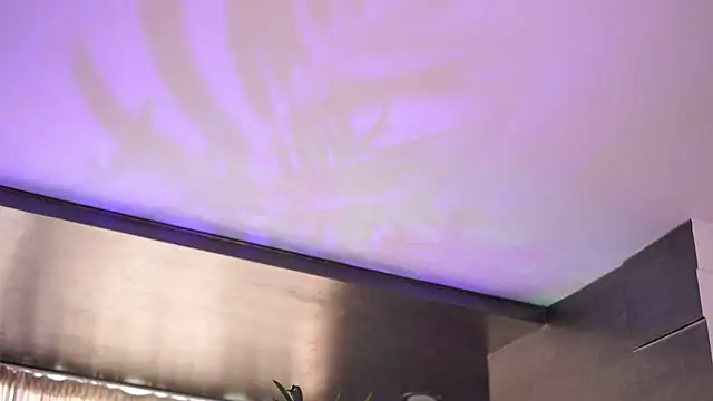 HotSkinnyX online show from 5, 6, 2026