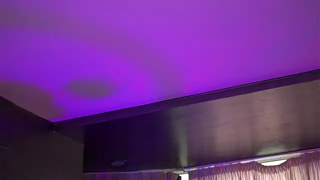 HotSkinnyX online show from 30, 9, 2025