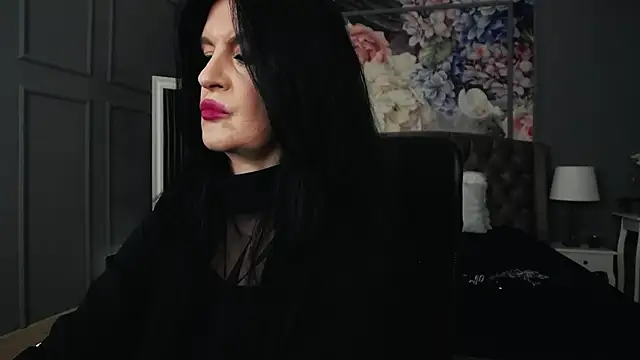 DomMelissaW online show from 8, 10, 2025