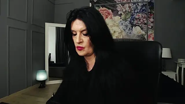 DomMelissaW online show from 9, 1, 2025