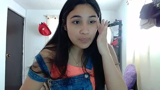 Snapshot of InocentHeaven1 chatting on 11, 2, 2025 InocentHeaven1 online show from 11, 2, 2025