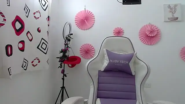 Snapshot of InocentHeaven1 chatting on 17, 12, 2025 InocentHeaven1 online show from 17, 12, 2025