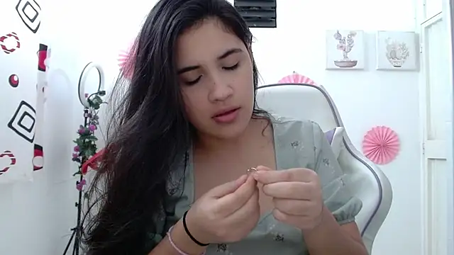 Snapshot of InocentHeaven1 chatting on 11, 11, 2025 InocentHeaven1 online show from 11, 11, 2025