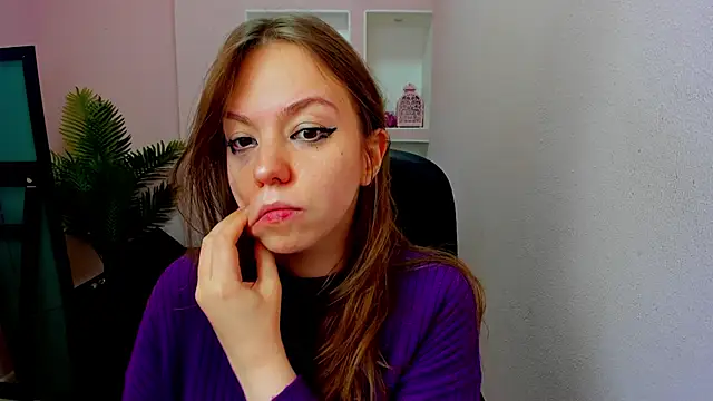 Persephoni online show from 6, 10, 2025