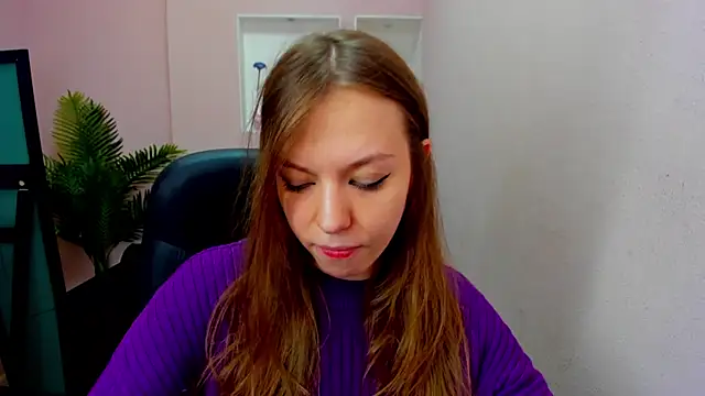 Persephoni online show from 5, 10, 2025