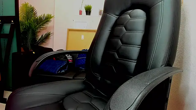 Persephoni online show from 9, 3, 2025