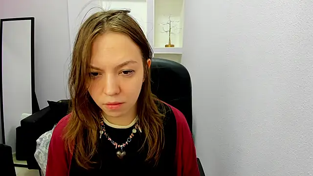 Persephoni online show from 12, 4, 2026