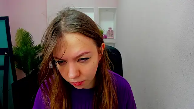 Persephoni online show from 4, 10, 2025