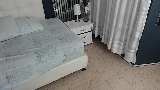 LiaVillalobos online show from 13, 2, 2026