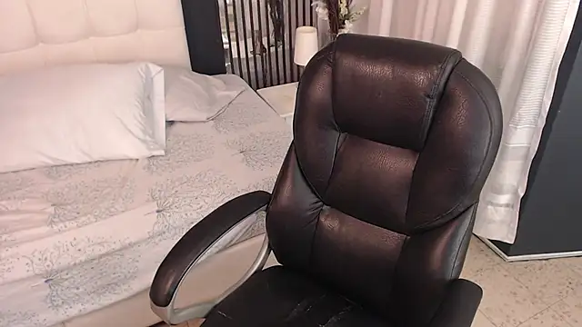 LiaVillalobos online show from 14, 2, 2026