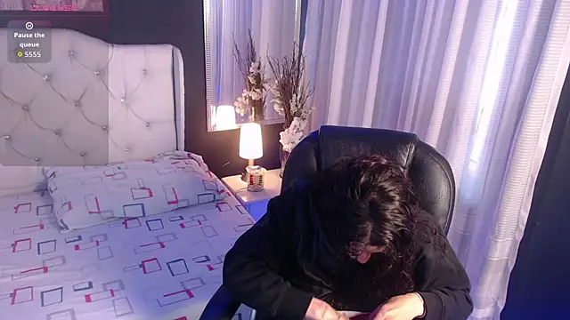 LiaVillalobos online show from 10, 11, 2025