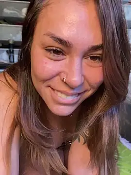 LeaGambit   online show from 12, 12, 2024