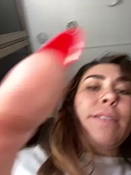 LeaGambit   online show from 4, 3, 2025