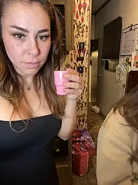 LeaGambit   online show from 6, 2, 2025