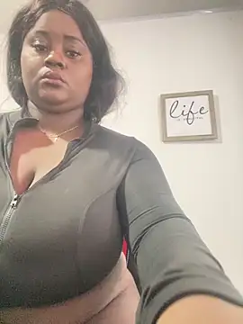 Snapshot of sharik-browns chatting on 21, 4, 2026 sharik-browns online show from 21, 4, 2026