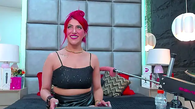 AllissaBrowm online show from 5, 11, 2025