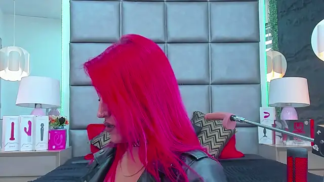 AllissaBrowm online show from 12, 9, 2025