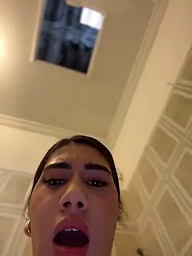 clarachanelricek online show from 19, 12, 2025