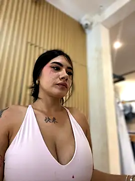 clarachanelricek online show from 9, 10, 2025