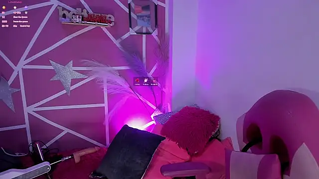 lucy beatifull online show from 15, 4, 2026