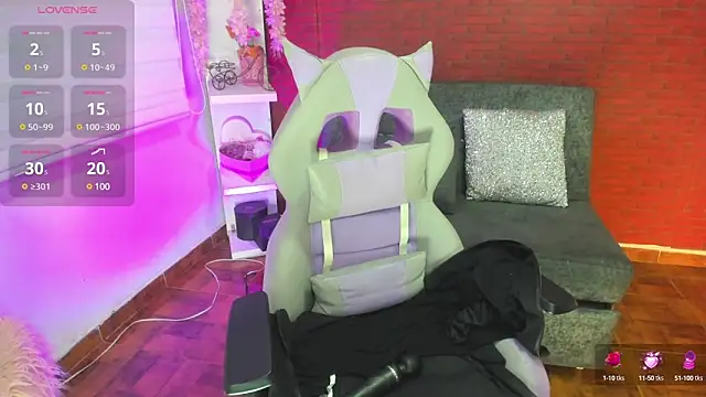 Snapshot of lucy_beatifull chatting on 28, 2, 2025 lucy beatifull online show from 28, 2, 2025