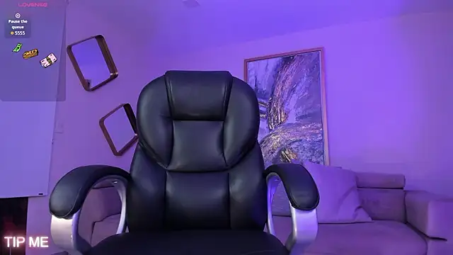 SophieBarnett online show from 4, 3, 2026