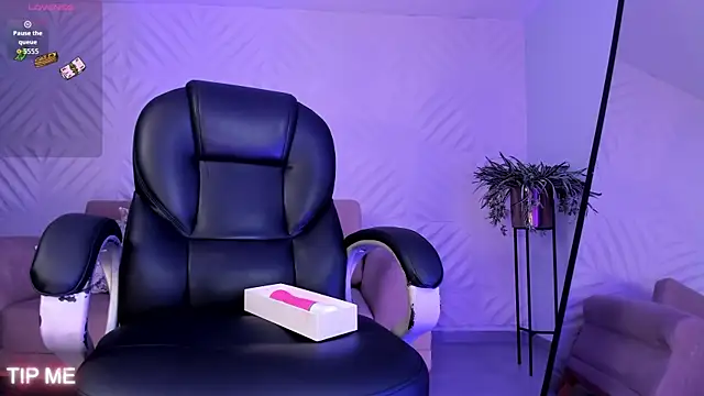 SophieBarnett online show from 24, 2, 2026