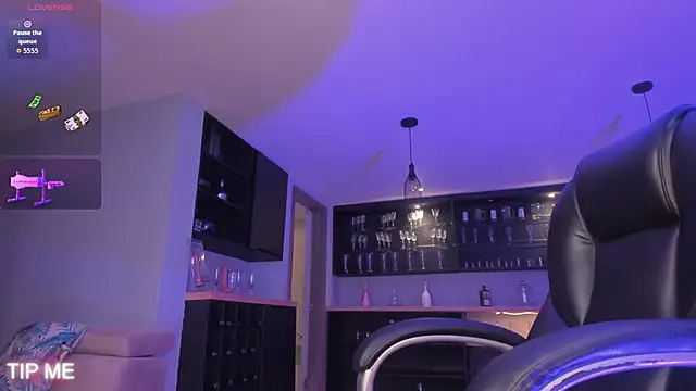 SophieBarnett online show from 10, 2, 2026