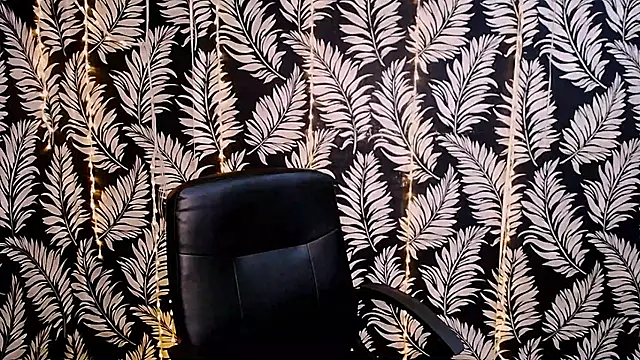 Olivia playful online show from 18, 10, 2025