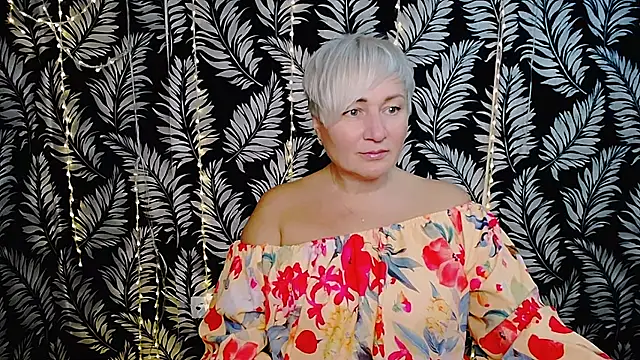 Olivia playful online show from 24, 10, 2025