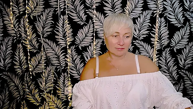 Olivia playful online show from 10, 10, 2025