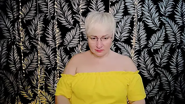 Olivia playful online show from 4, 4, 2026