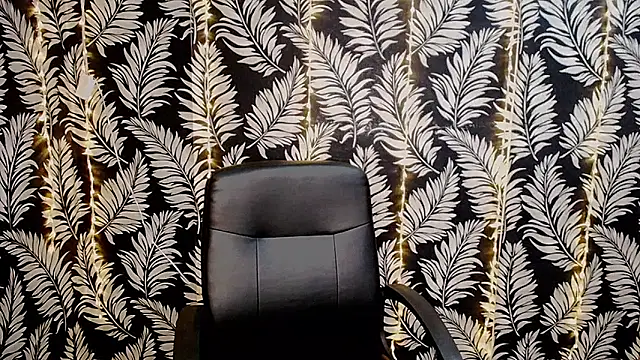 Olivia playful online show from 6, 3, 2025