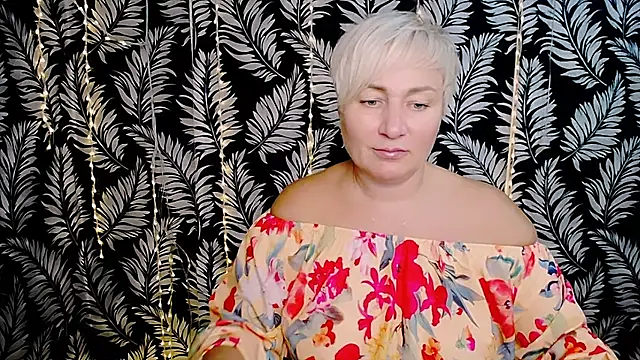 Olivia playful online show from 17, 10, 2025