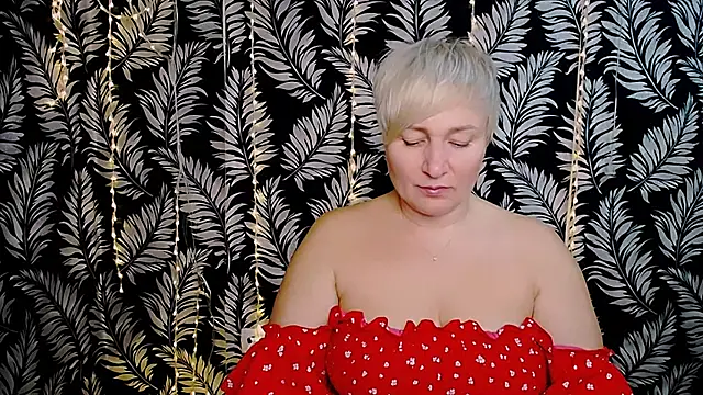 Olivia playful online show from 11, 9, 2025