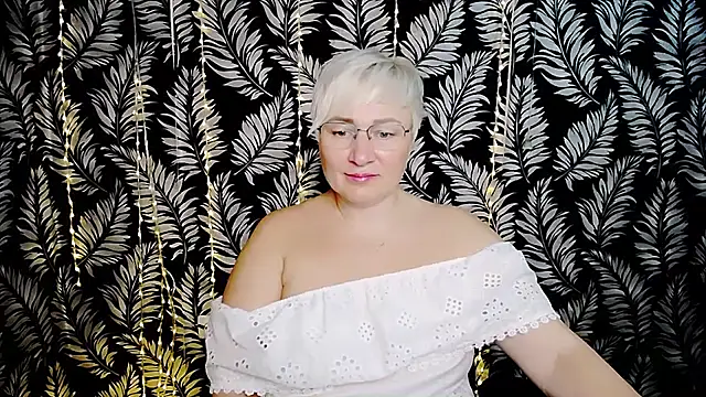 Olivia playful online show from 23, 7, 2026