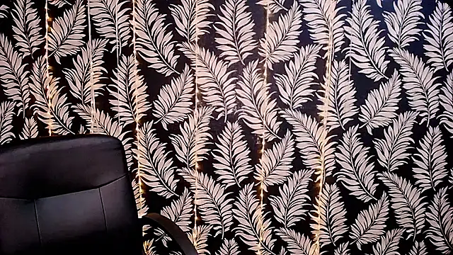 Olivia playful online show from 12, 3, 2026