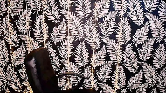 Olivia playful online show from 10, 1, 2026