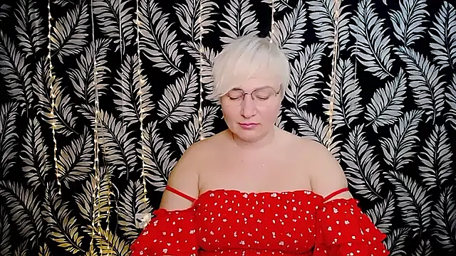 Olivia playful online show from 13, 3, 2026