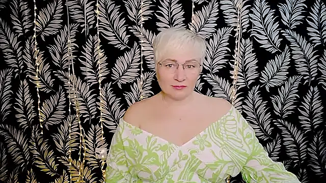 Olivia playful online show from 10, 4, 2026