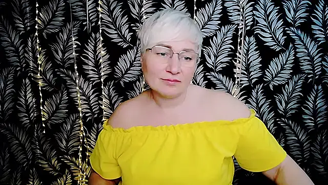 Olivia playful online show from 11, 5, 2026