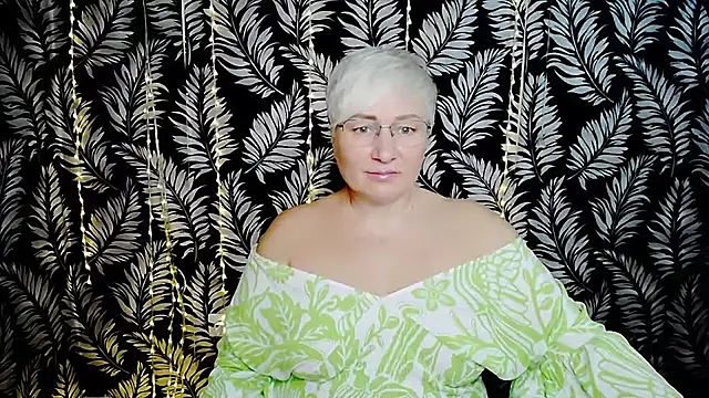 Olivia playful online show from 12, 7, 2026