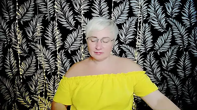 Olivia playful online show from 26, 6, 2026