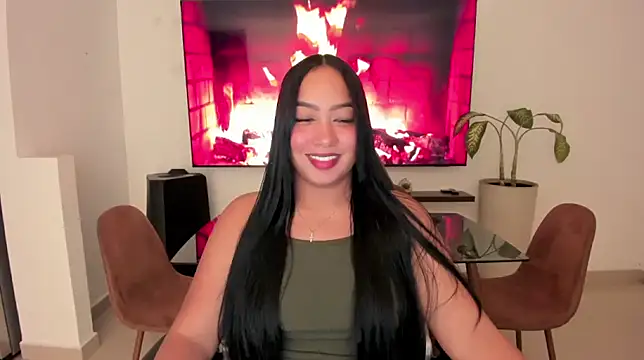 brunetenikole02 online show from 13, 2, 2026