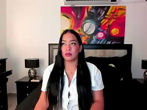 brunetenikole02 online show from 29, 1, 2025