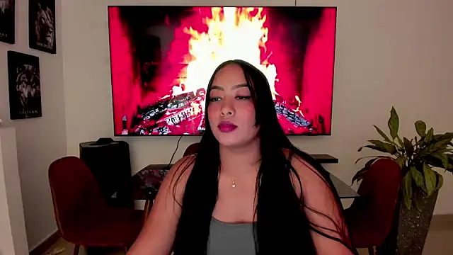 brunetenikole02 online show from 17, 10, 2025