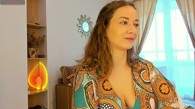 Kelly Summers online show from 17, 2, 2025