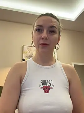 Janeee online show from 10, 2, 2025